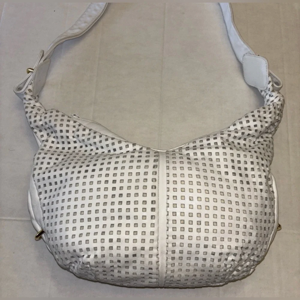 BRIO! Vintage 1980's White Leather Perforated Oversized Slouchy Hobo Purse Bag‎